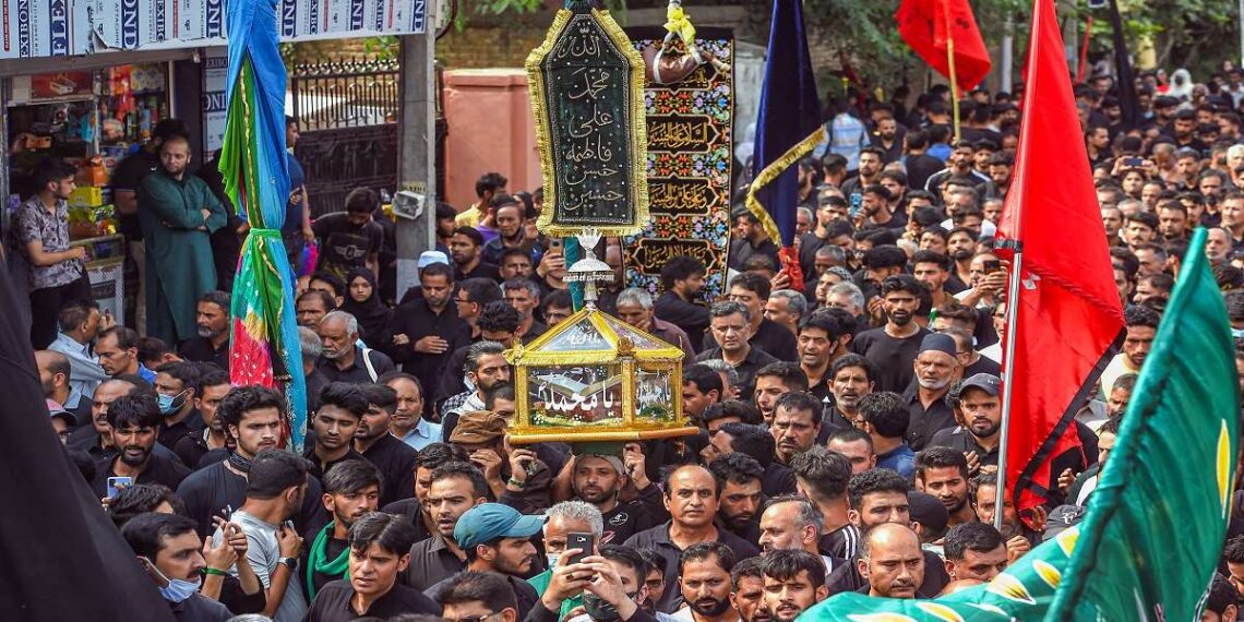 Traffic Advisory Issued For 8th Muharram Procession in Srinagar