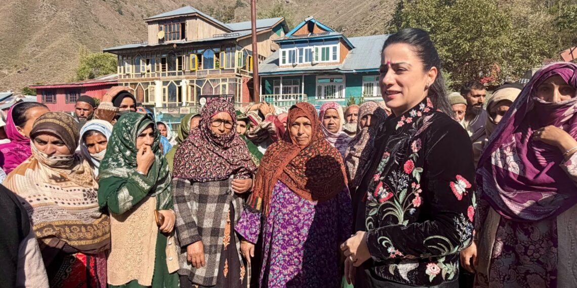 Rouble Nagi Art Foundation Distributes Blankets in Tangdhar Border Villages