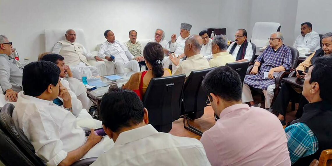 Opposition Leaders Meet President Murmu On Manipur Issue