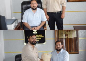 Mohammad OwaisGurkoo assumes charge as DIO Bandipora