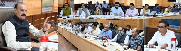 PAC reviews PWD (R&B) audit paras, stresses financial discipline