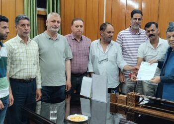 J&K PHE Contractors Coordination Committee calls on Speaker JKLA