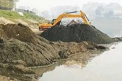 Heavy Machinery, Boats Seized in Baramulla: Police