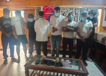 Eight Gamblers Arrested In Anantnag, ₹19,290 Stake Money Seized: Police