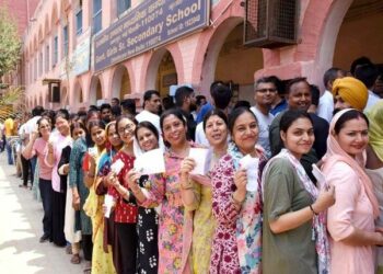 Lok Sabha Elections, Phase 6: Voter turnout averages 59.62%, West Bengal leads