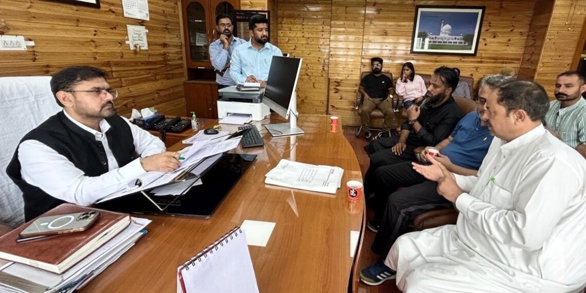 Punjab livestock trade issues: Satish Sharma assures J&K traders of swift action