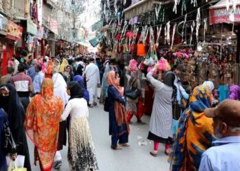 Arafah Day: Srinagar markets jam-packed, Last-minute purchases pick up ahead of Eid-ul-Adha