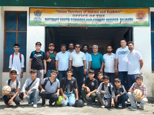 Distt Rajouri under-14 football team flagged off for inter-district divisional level competition