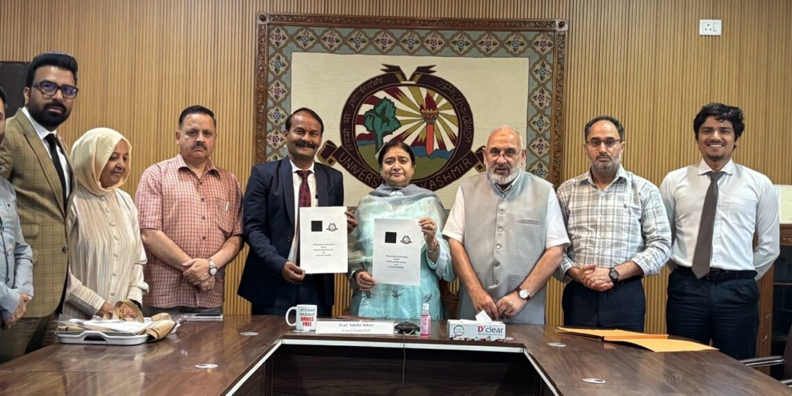 Rashtriya Raksha University Enters Strategic Partnership with University of Kashmir, signed MoU
