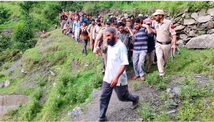 One dead, another critically injured as earthmover comes under landslide in J&K’s Kishtwar