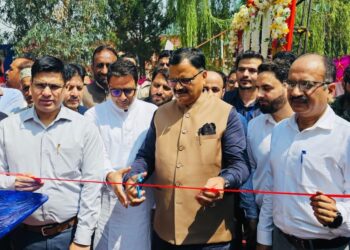 Rana launches Akaanksha Haat in Poonch