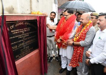 Rana lays foundation for Tawi embankment works; hails river as Jammu’s pride