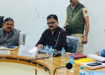 Rana chairs distt review meet at Poonch