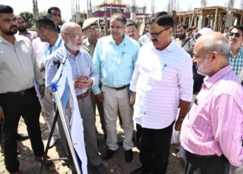 Javed Rana pushes for time bound completion of Chenab House