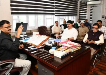 Javed Rana assures swift action on issues raised by MLA’s, contractors