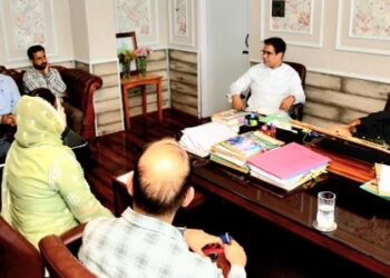 Javed Rana reviews Jal Shakti works in Zadibal constituency