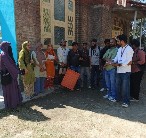 RAWE Students Visit Progressive Woman Farmer at Bakiahkar, Handwara
