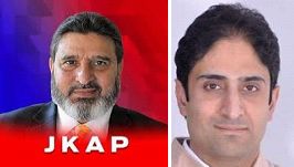 Altaf Bukhari demands ex-gratia for houseboats gutted in Dal Lake blaze