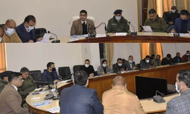 Reopening of schools: DDC Rajouri reviews preparedness