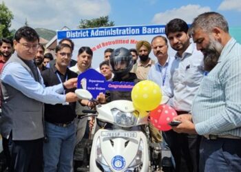 Motorized tricycles distributed among specially-abled persons across J&K