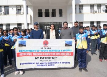 DC flags off expedition organised to promote fitness among youth
