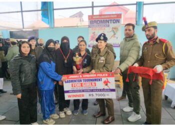 Police Concludes Girls’ Badminton Tournament In Pulwama   