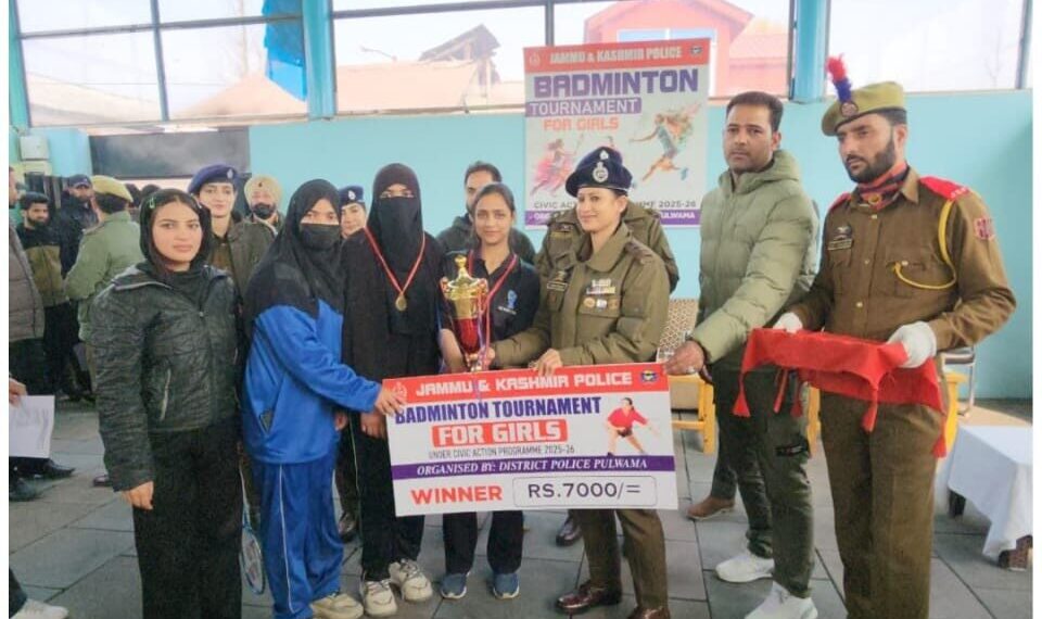 Police Concludes Girls’ Badminton Tournament In Pulwama   