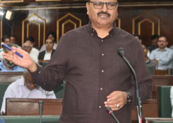 Land alienation under S-432 matter under examination: Govt