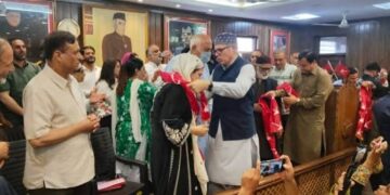 Safina Baig Joins NC in Presence of Dr Farooq, CM Omar