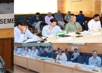 Sagar chairs Committee on Public Undertakings at Srinagar, reviews Audit paras of JKPCC
