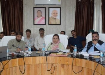 Sakeena Itoo reviews functioning of Health, Social Welfare, Education deptts in Poonch
