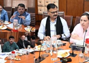 Sakeena Itoo reviews developmental scenario of Mendhar, Rafiabad Constituencies   