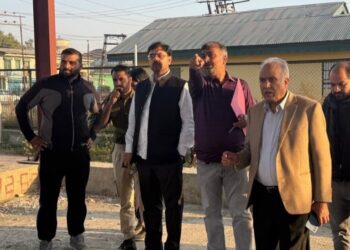 Satish Sharma visits Pampore, takes first-hand assessment of  facilities available at key sports grounds