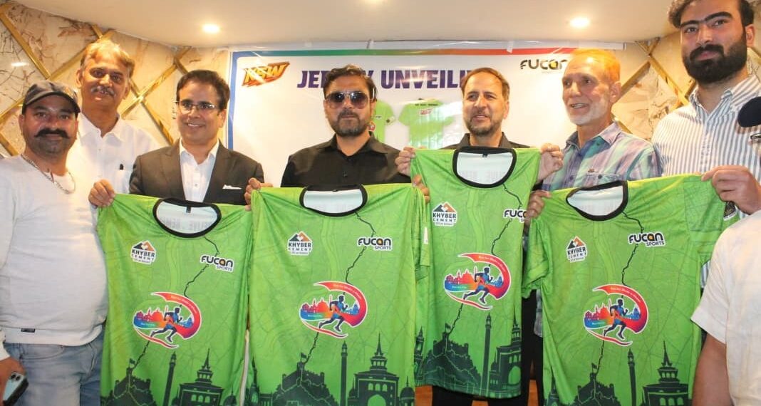 Satish Sharma, Tanvir Sadiq unveil Jersey for Khyber Run, Shahre Khaas 2026
