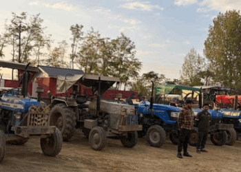 Five Tractors Seized In Major Crackdown On Illegal Sand Mining In Delina: Police