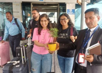 Srinagar Airport Celebrates Yatri Suvidha Diwas with Cultural and Social Activities