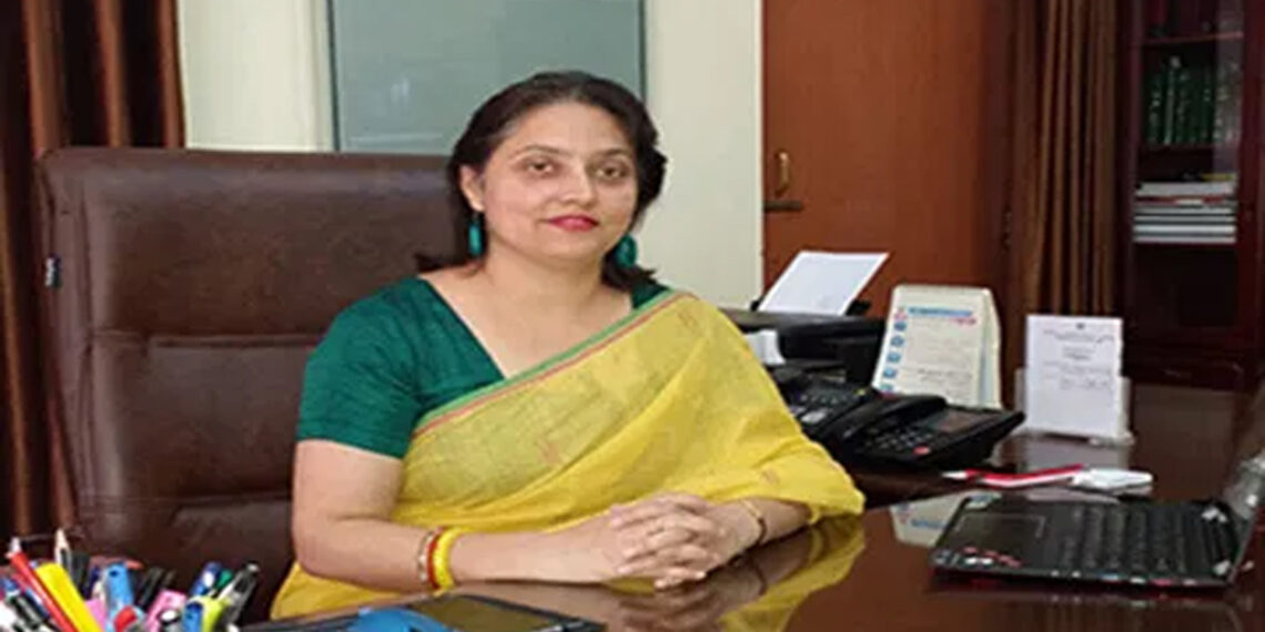 Comr Secy SWD visits Shopian, Inspects functioning of MSK, OSC, ICPH
