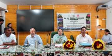 SKUAST-K showcases Student Floriculture Startups, Trains 80 Growers on Modern Production & Marketing