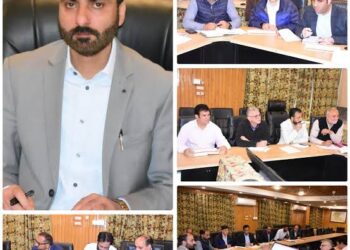 City Municipal Commr Srinagar chairs reviews compliance with MDC Directions on Traffic Management in Srinagar
