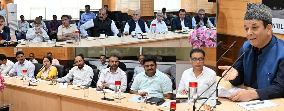 Speaker convenes meeting with Assembly Committee Chairmen