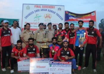 Shaheed Aman Kumar Thakur Memorial T20 & T10 Cricket Tournaments Conclude with Enthusiasm in Kulgam