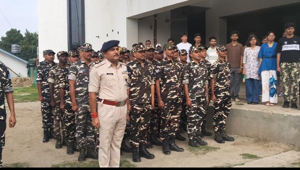 SSB Commandant Sanjeev Kumar Hoists Tricolour at NIT’s auditorium