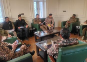 SSP Kulgam chairs a joint security review meeting at DPO Kulgam