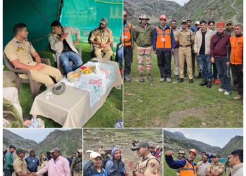 SSP Anantnag Reviews Security, Yatra Arrangements at Zojibal