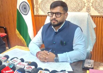 Adequate Fuel Stocks in Rajouri, 130 LPG Cylinders Seized in Crackdown