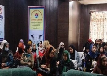 SWD Srinagar organizes Training Prog on various Women Centric Schemes under BBBP