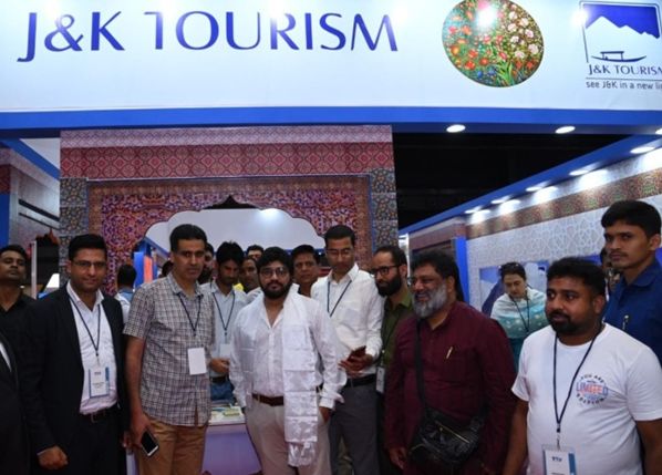 J&K stall in TTF-2023 at Kolkata draws huge crowds