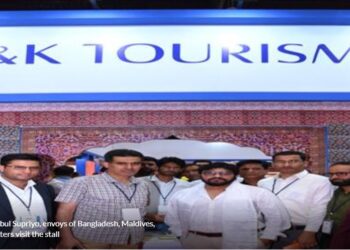 J&K Tourism stall at TTF Kolkatta draws huge crowds