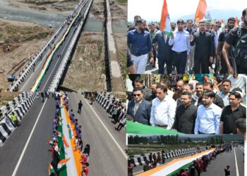 Tiranga Exhibition held on Brazloo-Pahloo bridge in Kulgam