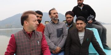 VC LCMA inspects Dal Lake Shoreline, Pokhribal ahead of Kashmir Marathon